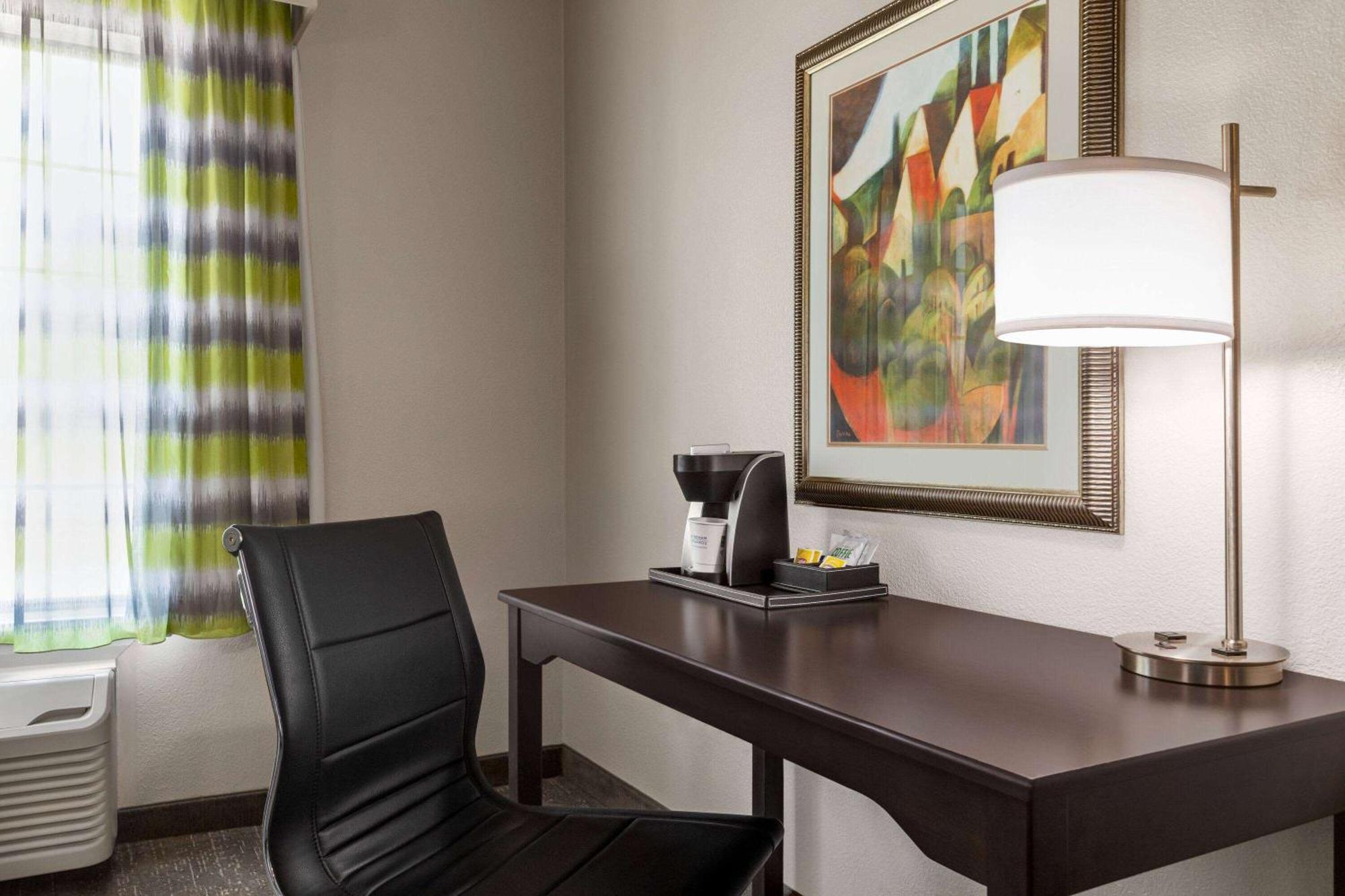 Wingate By Wyndham Savannah I-95 North Port Wentworth Esterno foto