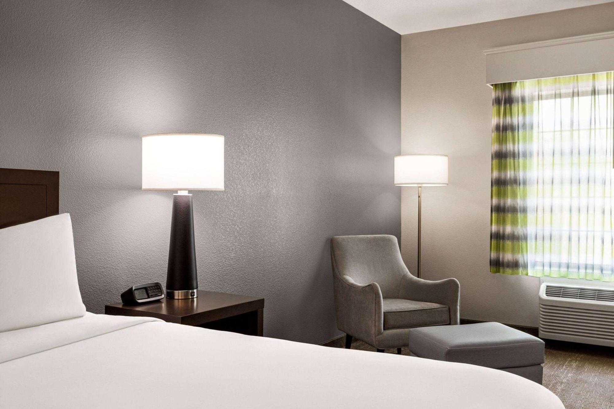 Wingate By Wyndham Savannah I-95 North Port Wentworth Esterno foto