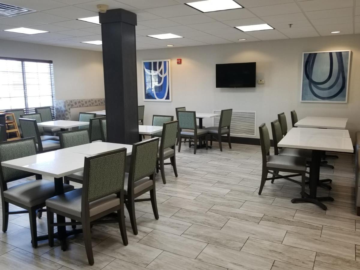 Wingate By Wyndham Savannah I-95 North Port Wentworth Esterno foto