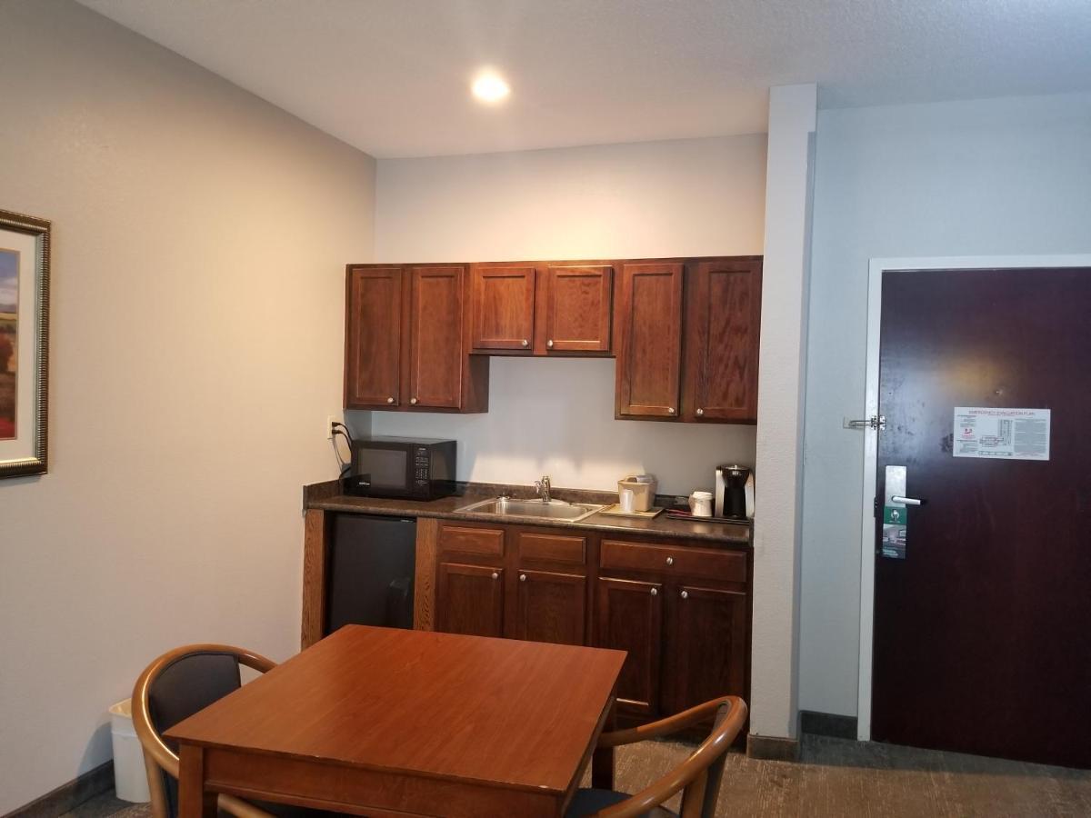 Wingate By Wyndham Savannah I-95 North Port Wentworth Esterno foto
