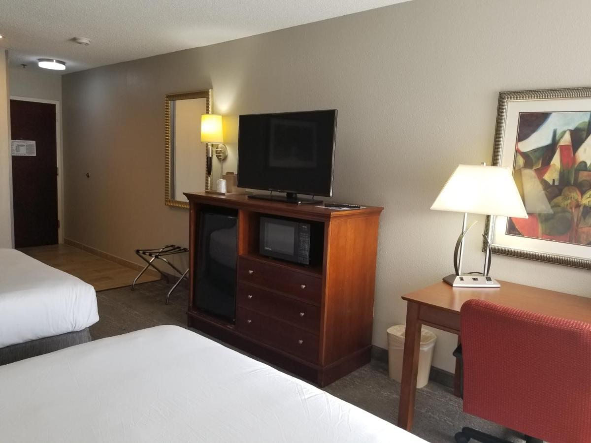 Wingate By Wyndham Savannah I-95 North Port Wentworth Esterno foto